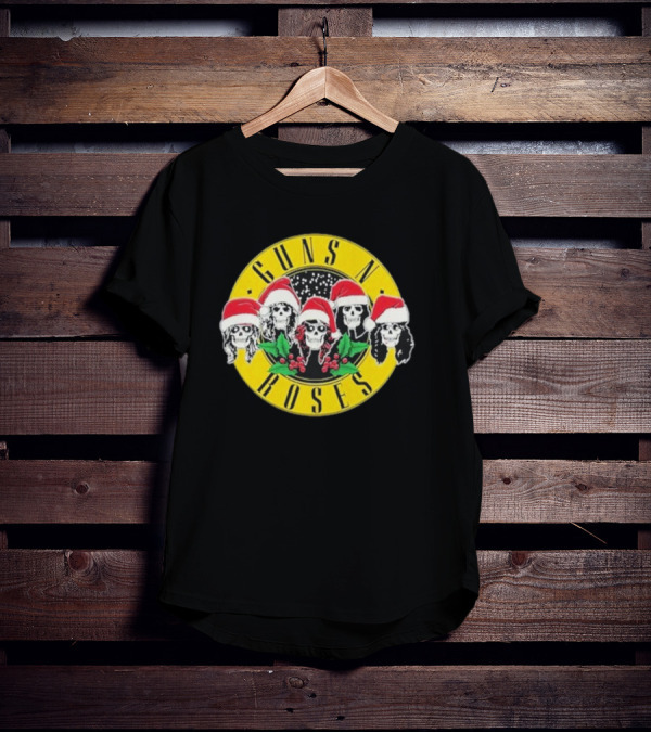Guns N’ Roses Christmas Skulls Santa Hats T-Shirt