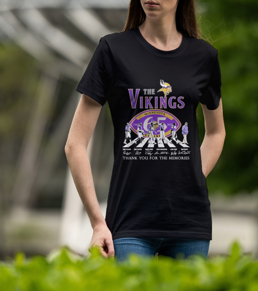 Minnesota Vikings Thank You For The Memories 1960-2025 Paul Krause Chris Carter Randy Moss Fran Tarkenton Alan Page Bud Grant T-Shirt