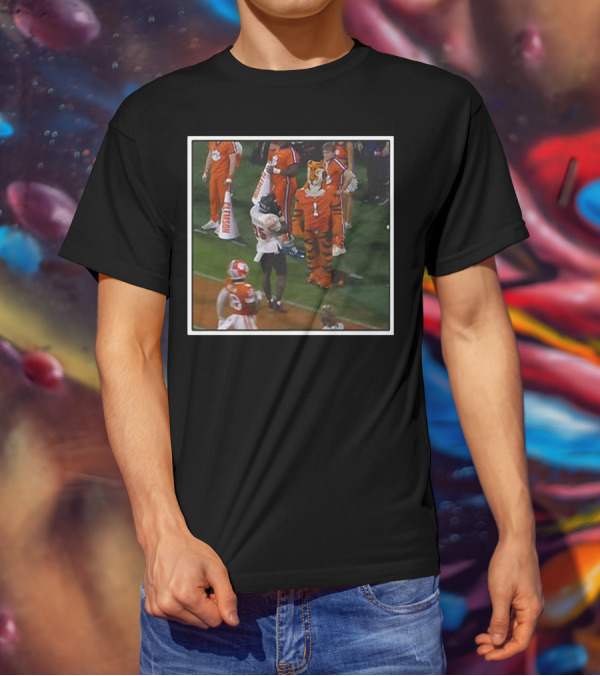 Clemson Tigers Mascot And Louisville Cardinals Player On Sideline T-Shirt