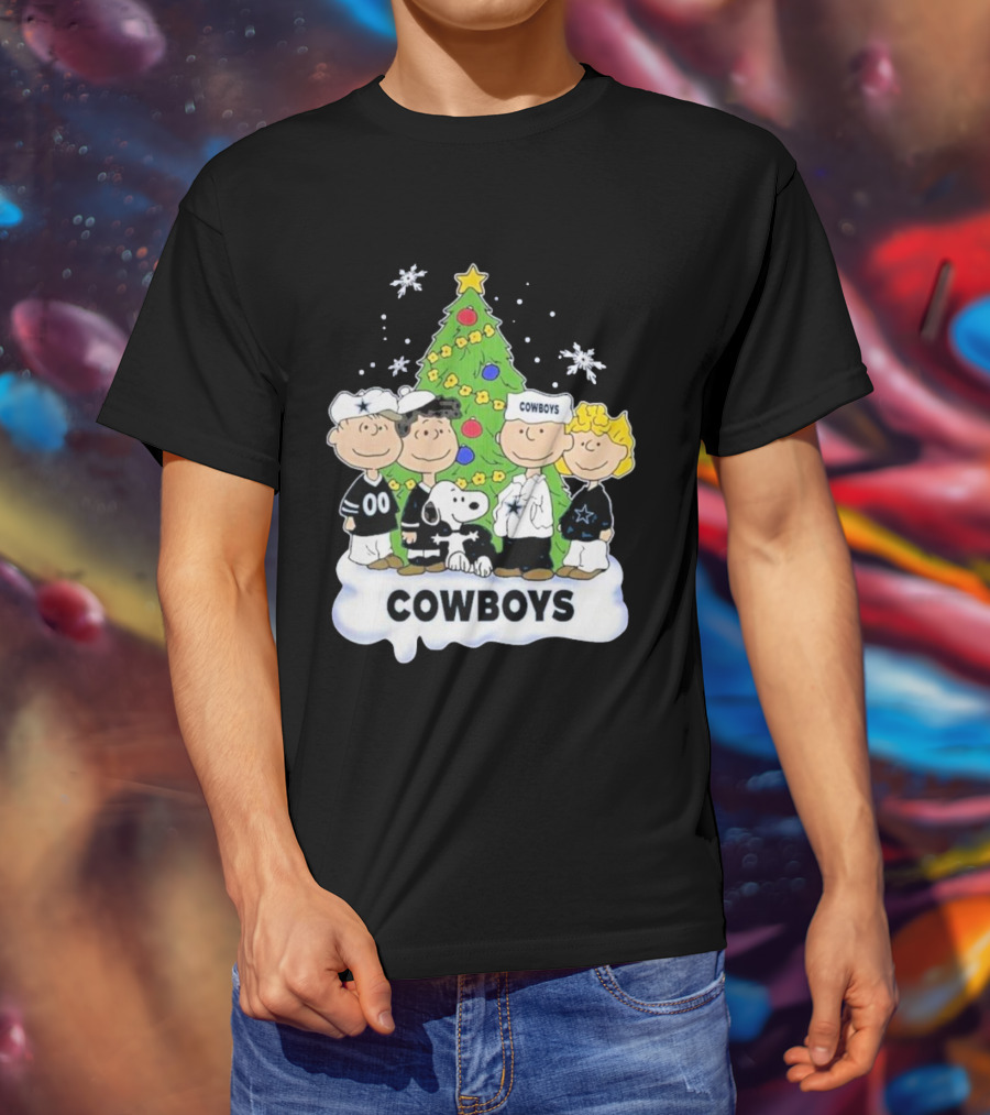 Cowboys Christmas With Snoopy And Peanuts Friends Holiday Tree T-Shirt