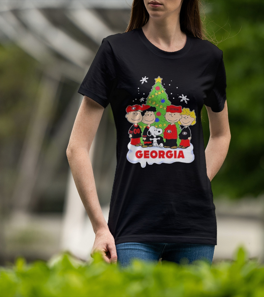 Georgia Bulldogs Snoopy And Friends Christmas T-Shirt