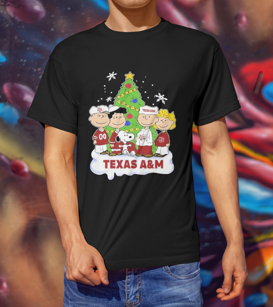 Texas A&M Aggies Christmas With Snoopy And Peanuts Characters T-Shirt