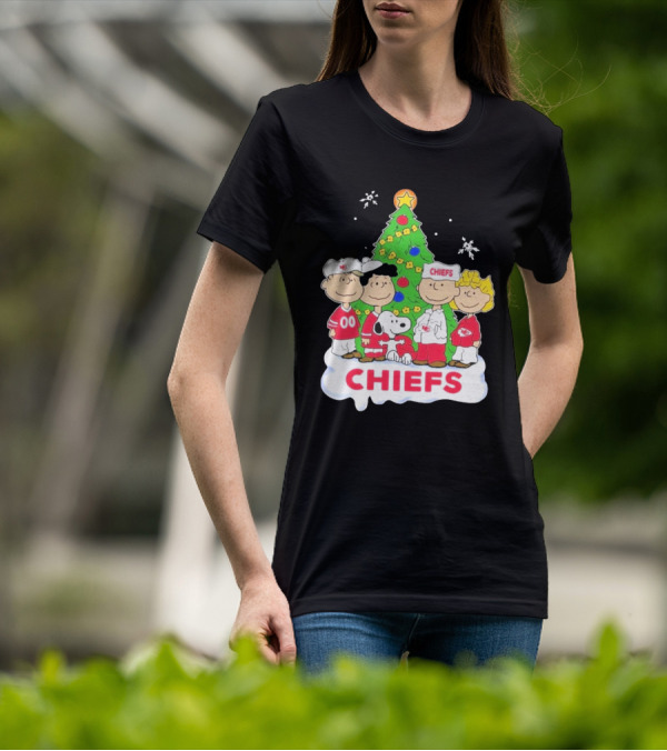 Kansas City Chiefs Snoopy Christmas Peanuts Characters Chiefs NFL Holiday T-Shirt