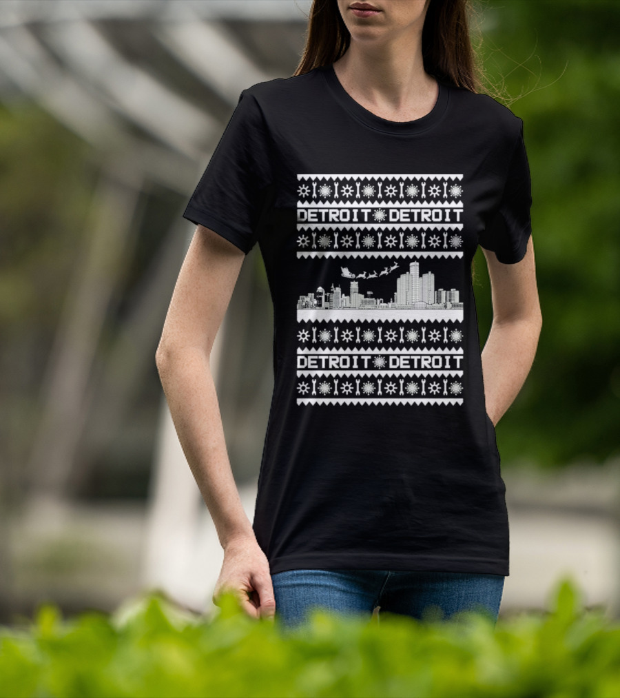 Detroit Skyline Christmas Snowflakes Santa Detroit T-Shirt