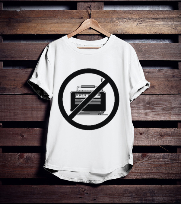 The Kay Settes Starring Butchers Blind No Radio T-Shirt