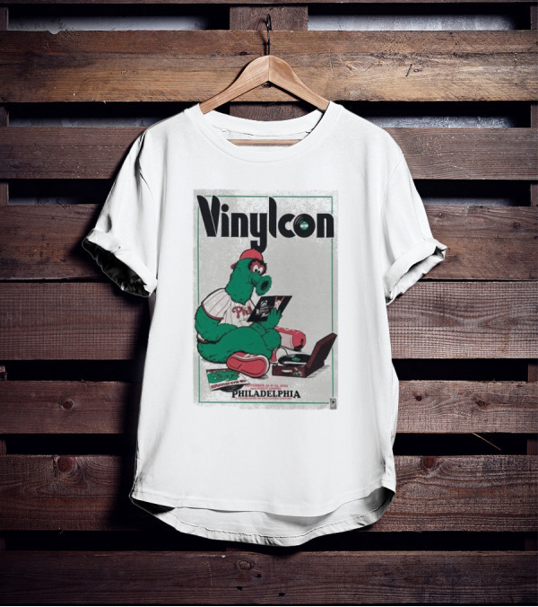 Vinylcon Philadelphia Phillies Mascot At 23rd St Armory Listening On Turntable T-Shirt