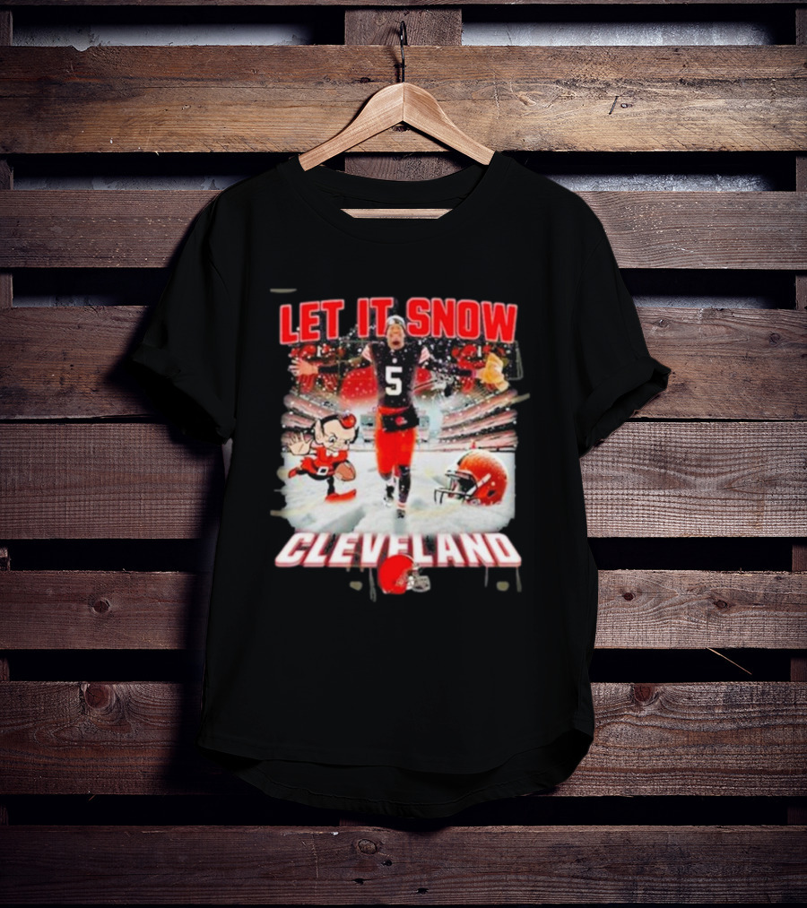 LET IT SNOW CLEVELAND BROWNS FOOTBALL HELMET T-Shirt