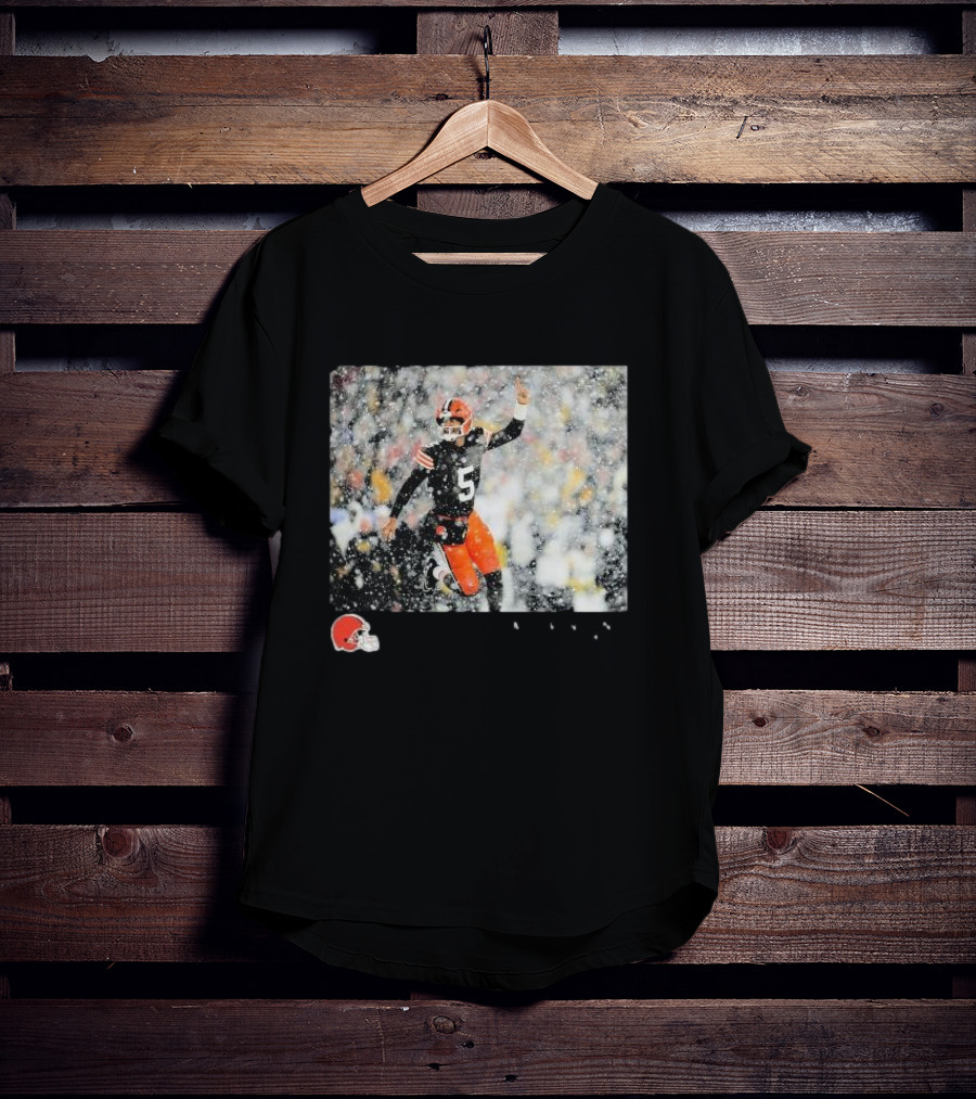 Cleveland Browns Jameis Winston NFL Week 12 Snow Game Action T-Shirt
