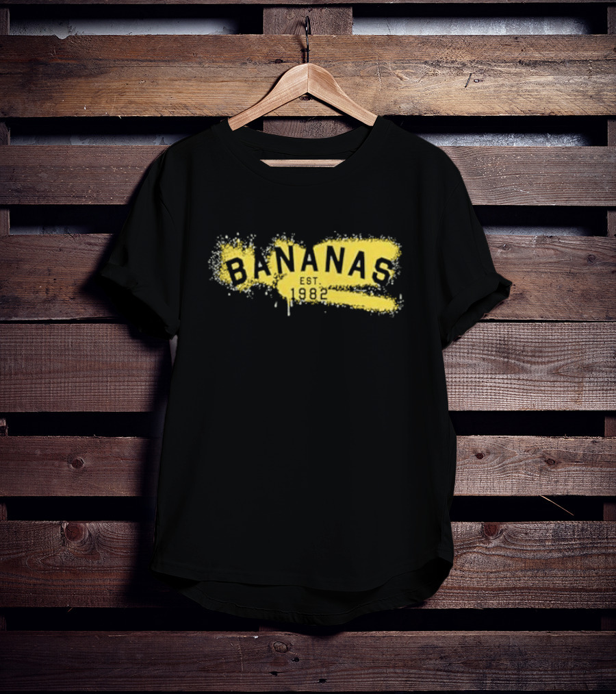 Bananas Est 1982 Vintage Graffiti Style Yellow Brushstroke T-Shirt