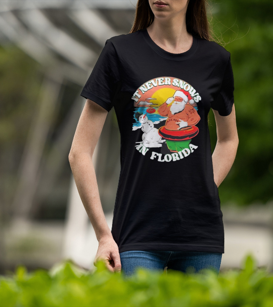 New Found Glory Santa Sunbathing It Never Snows In Florida T-Shirt