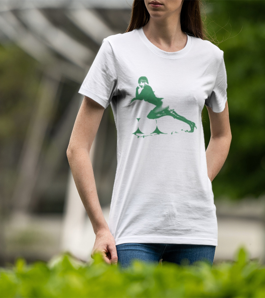 1Wish Ava Max Christmas Iconic Green Festive T-Shirt