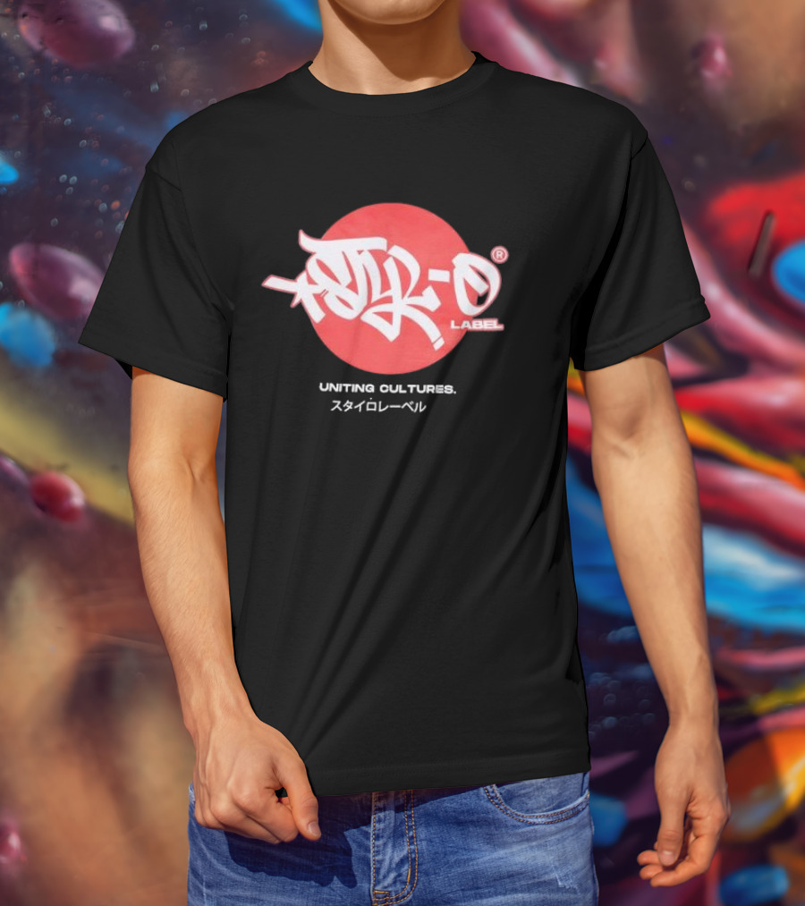 Uniting Cultures Label T-Shirt
