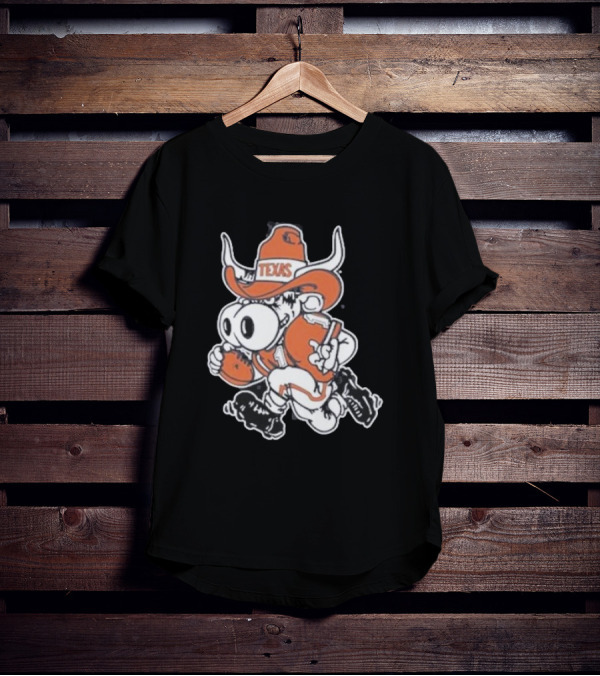 Texas Longhorns Bevo Mascot Football Cowboy T-Shirt