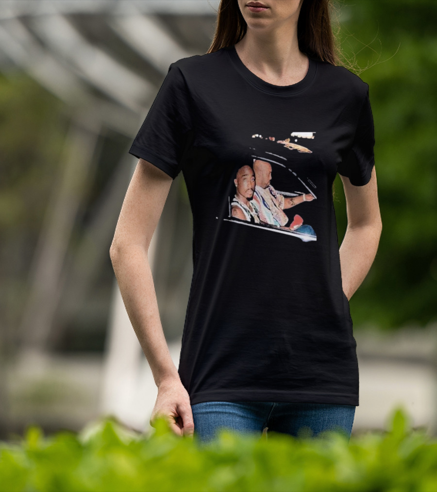 2Pac And Suge Knight Black Car Night Image T-Shirt