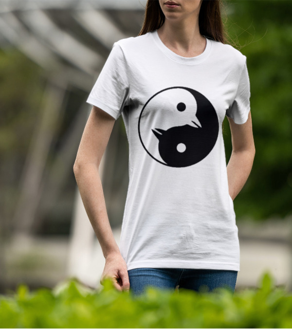 Yin Yang Penguins Pinguini Tattici Nucleari T-Shirt