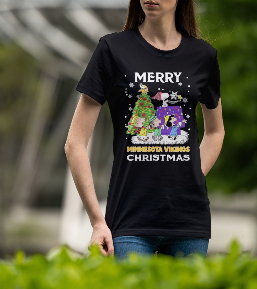 Merry Minnesota Vikings Christmas Snoopy Team Celebration T-Shirt
