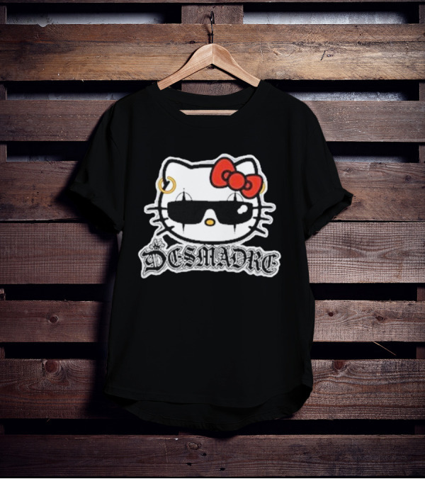 Desmadre Hello Kitty With Sunglasses And Gold Earring T-Shirt