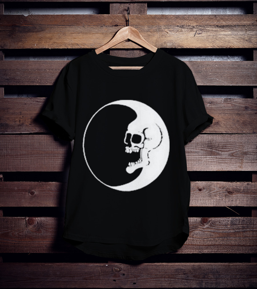 Zero Dead Moon Skull Crescent T-Shirt