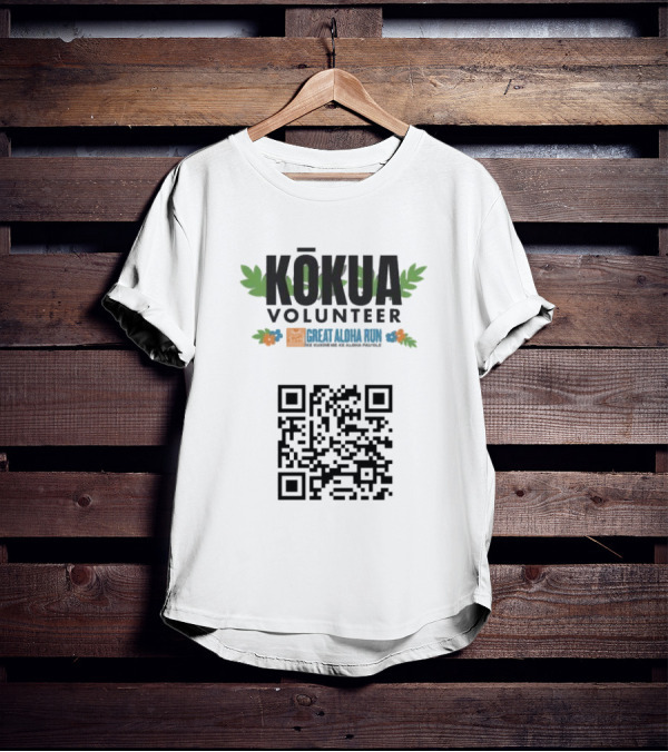 Kokua Volunteer Great Aloha Run Ke Kukinii Me Ke Aloha Pau Ole QR Code T-Shirt