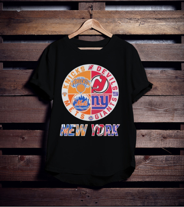 New York Knicks Mets Giants New Jersey Devils Basketball Baseball Football Hockey T-Shirt