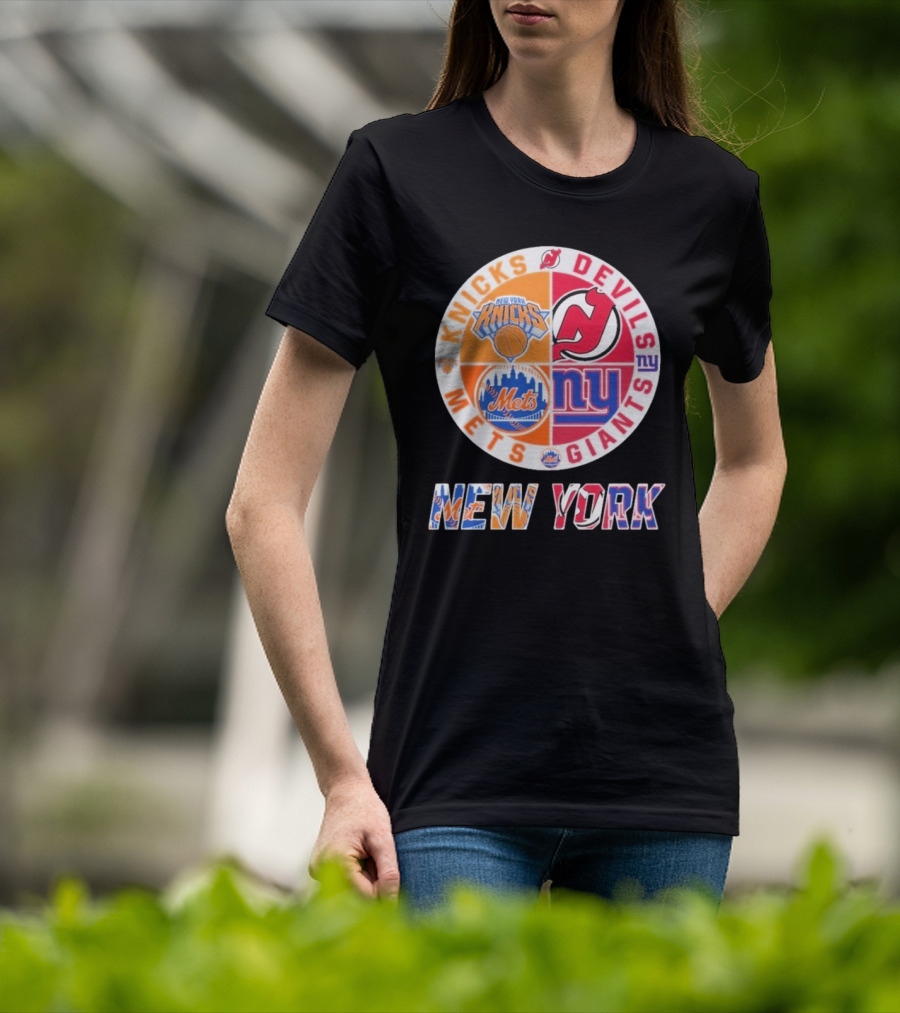 New York Knicks Mets Giants New Jersey Devils Basketball Baseball Football Hockey T-Shirt
