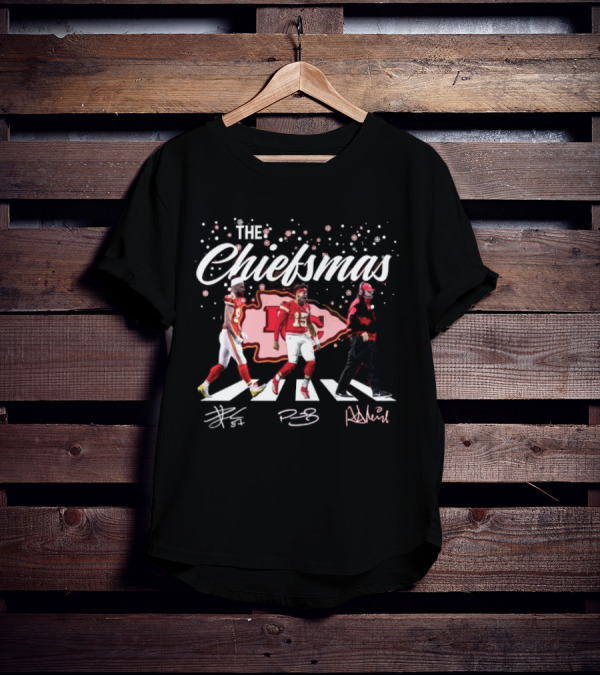 The Chiefsmas KC Jingle Bells Kelce Yells Patrick Made A Play Kansas T-Shirt