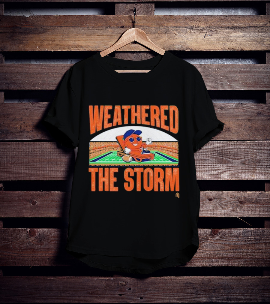 Syracuse Orange Weathered The Storm Lounge Mascot On Field T-Shirt