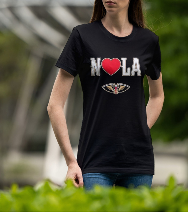 New Orleans Pelicans Heart NOLA Love With Pelicans T-Shirt