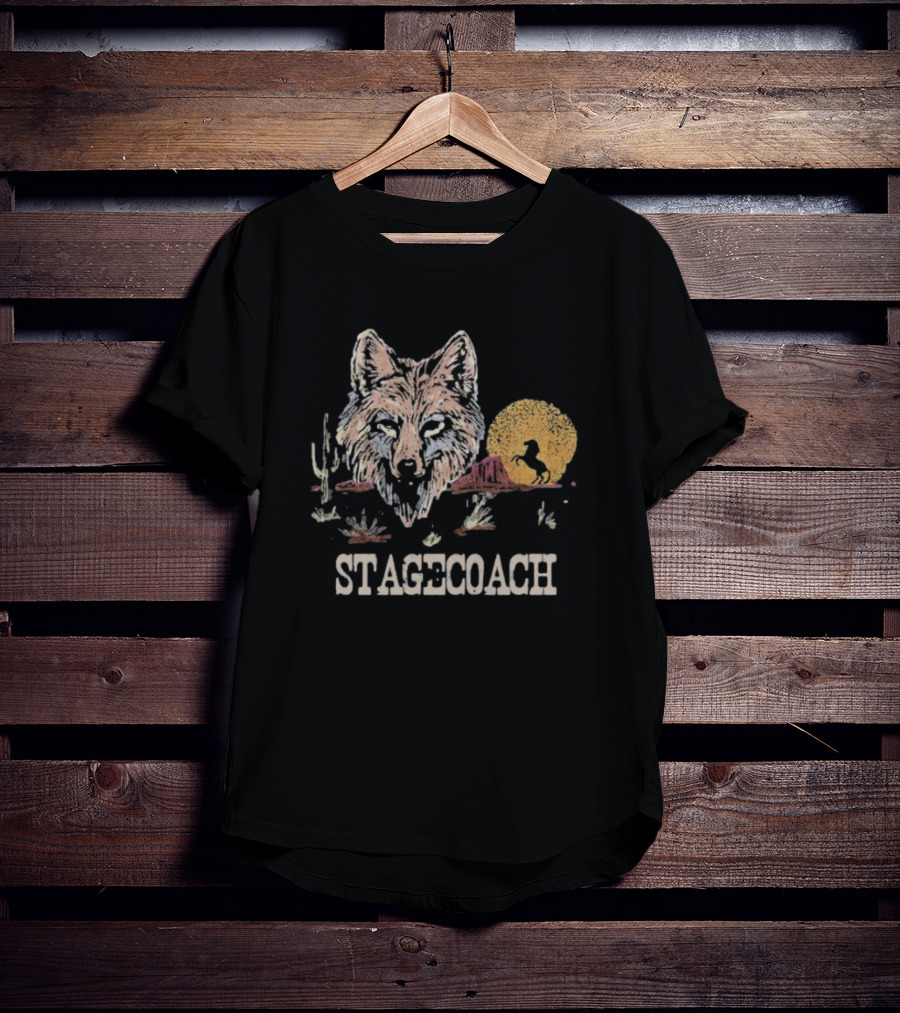 Stagecoach Lone Coyote Indio California 2025 Wolf Desert Scene T-Shirt