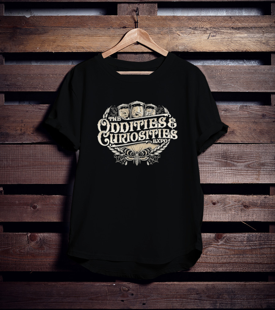 The Oddities And Curiosities Expo Death Head Moth Skeletons Tarot Cards T-Shirt