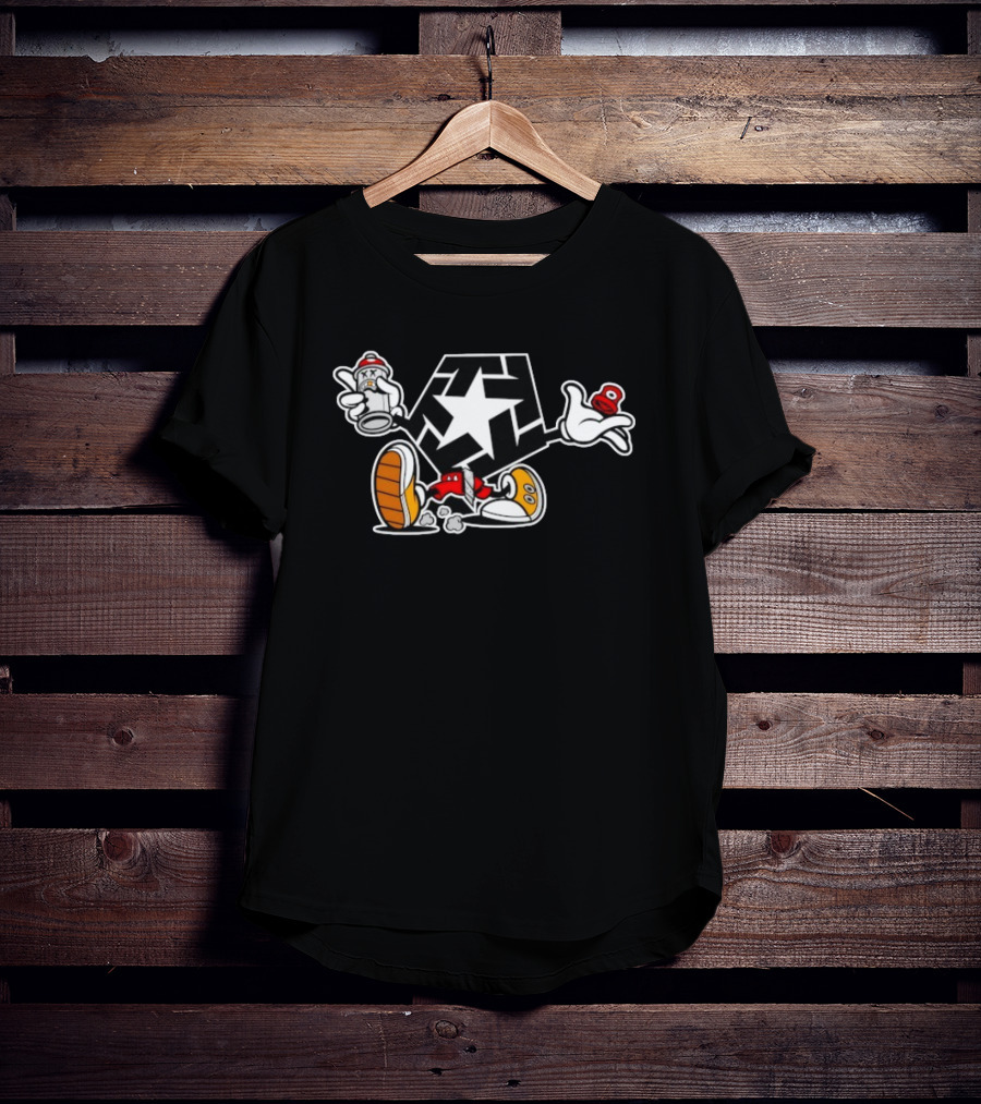 Tribal Gear T-Star Spray Paint Character Star Motif T-Shirt