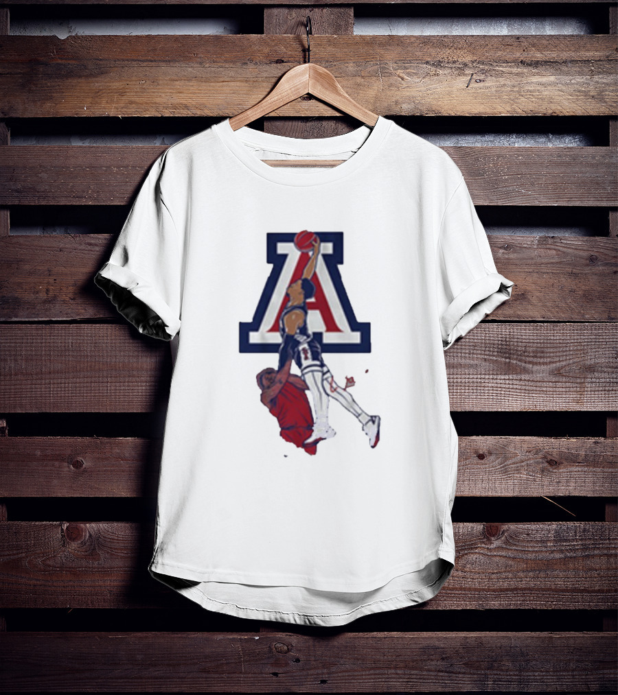 Arizona Basketball Caleb Love Dunking Over Defender T-Shirt