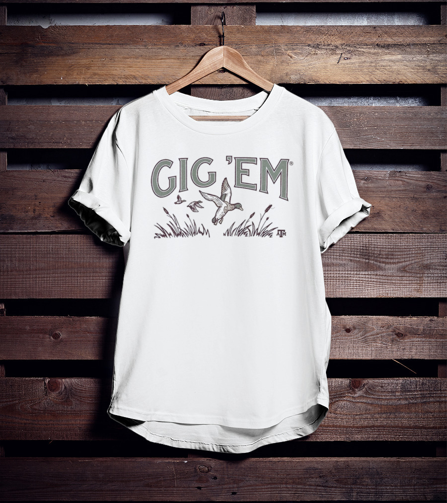 Gig 'Em Flying Duck And Cattails T-Shirt