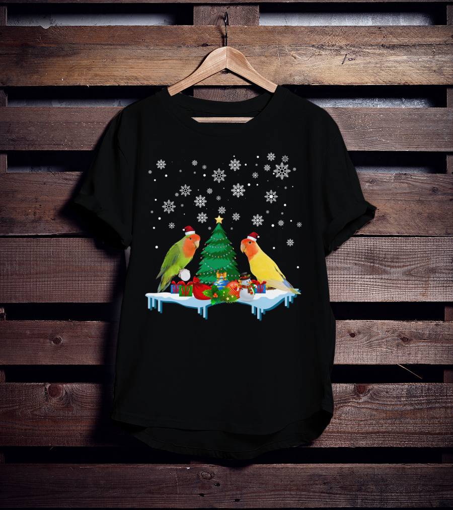 Lovebird Merry Christmas Snowflakes Tree Santa Hats T-Shirt