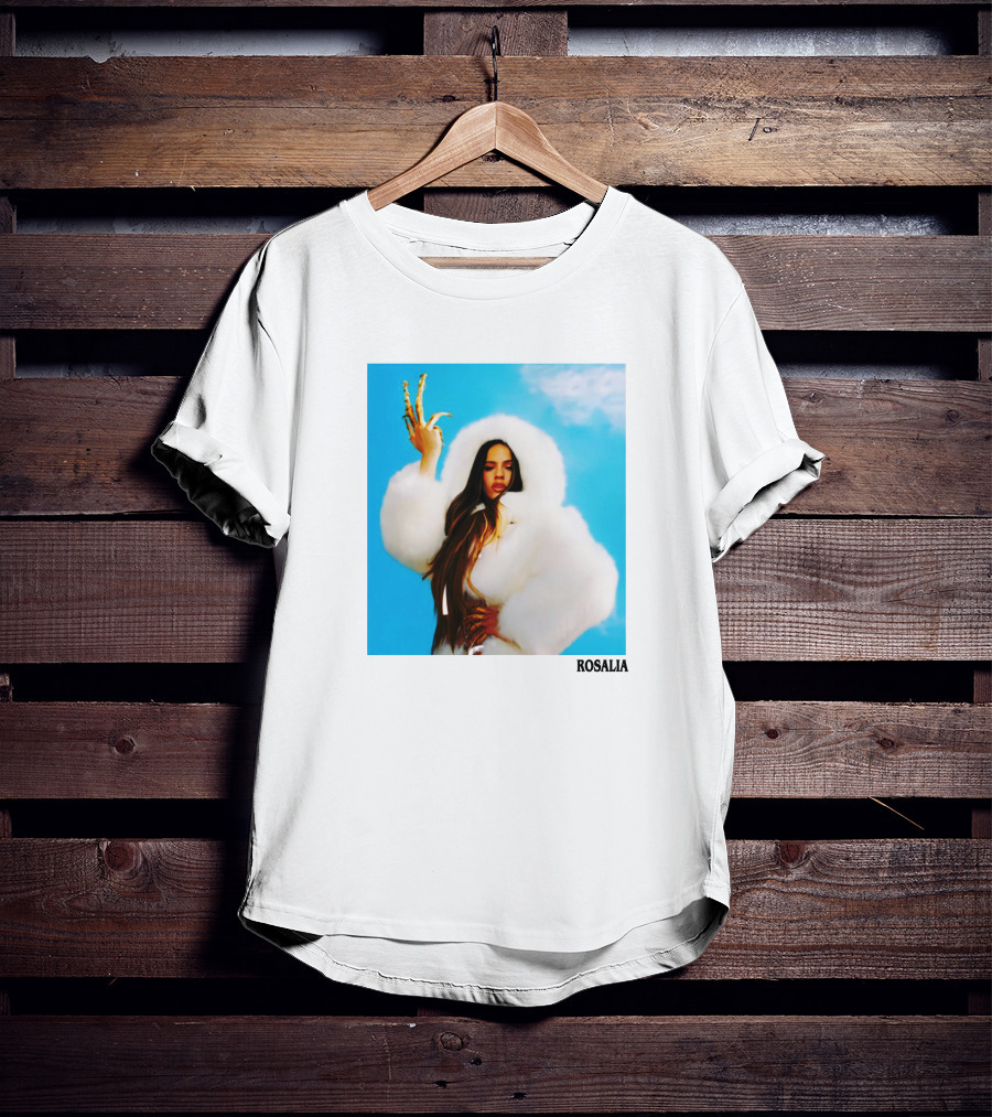ROSALIA Dramatic Fur Coat And Gold Nails Blue Sky T-Shirt