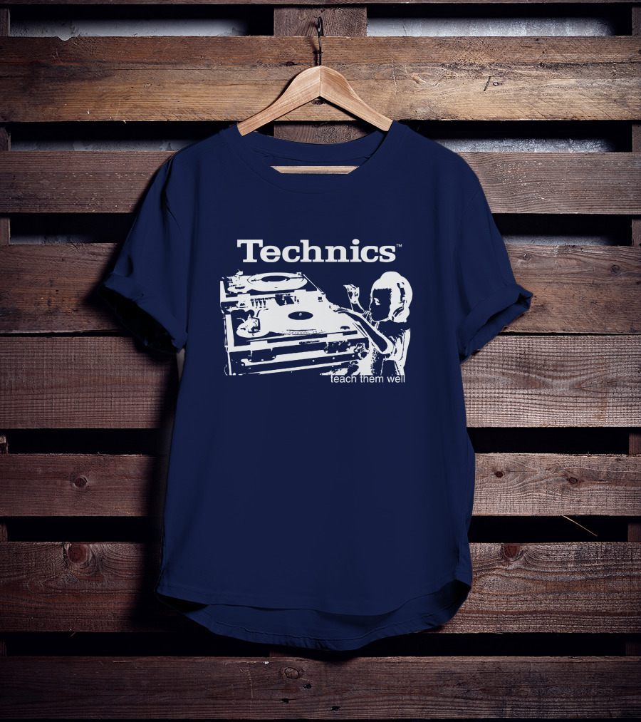 Technics Teach Them Well DJ Turntable And Child Headphones T-Shirt
