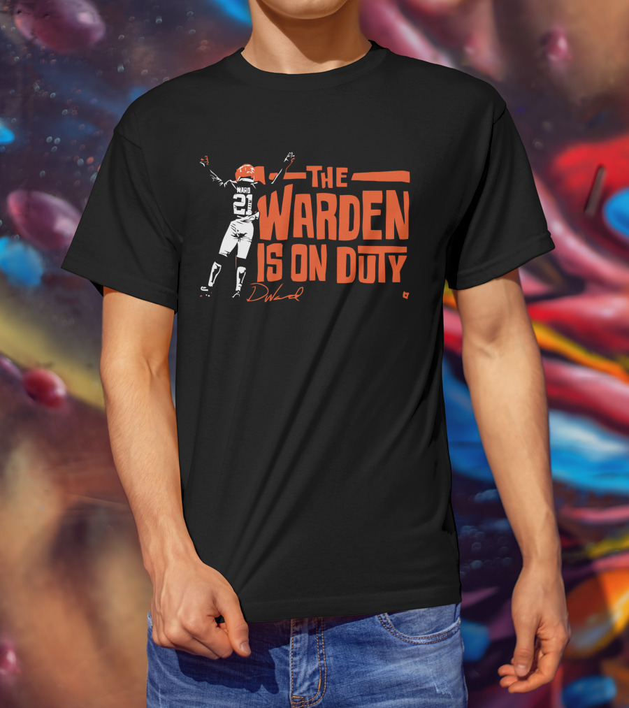 The Warden Denzel Ward Is On Duty 21 Signature Football T-Shirt