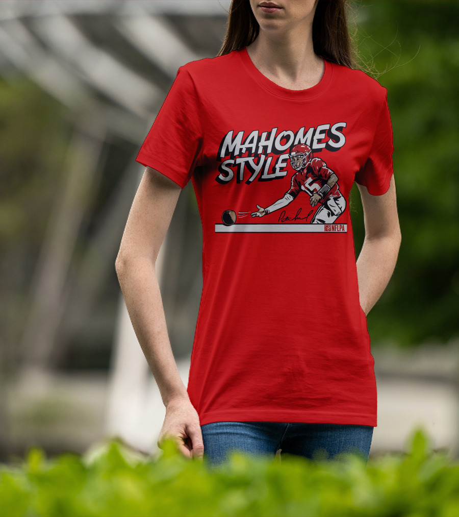 MAHOMES STYLE NFLPA Football Quarterback Signature T-Shirt