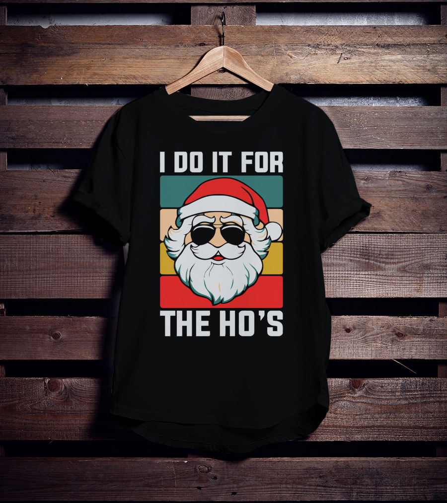 I Do It For The Ho's Christmas Santa Retro Sunglasses T-Shirt