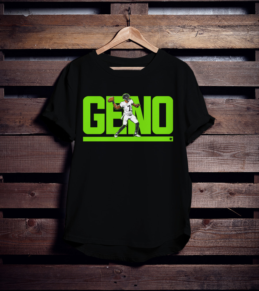 Geno Smith Football Player Throwing Quarterback Action T-Shirt