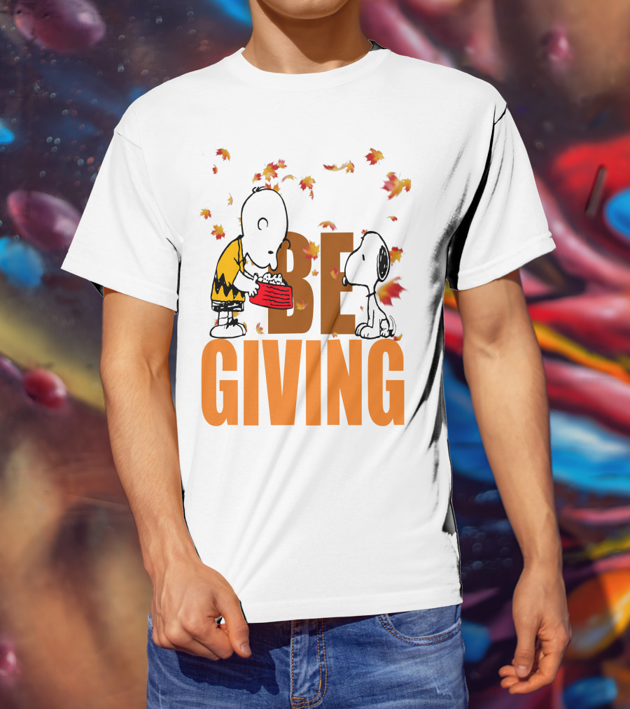 Charlie Brown And Snoopy Be Giving Thanksgiving Day Leaves T-Shirt