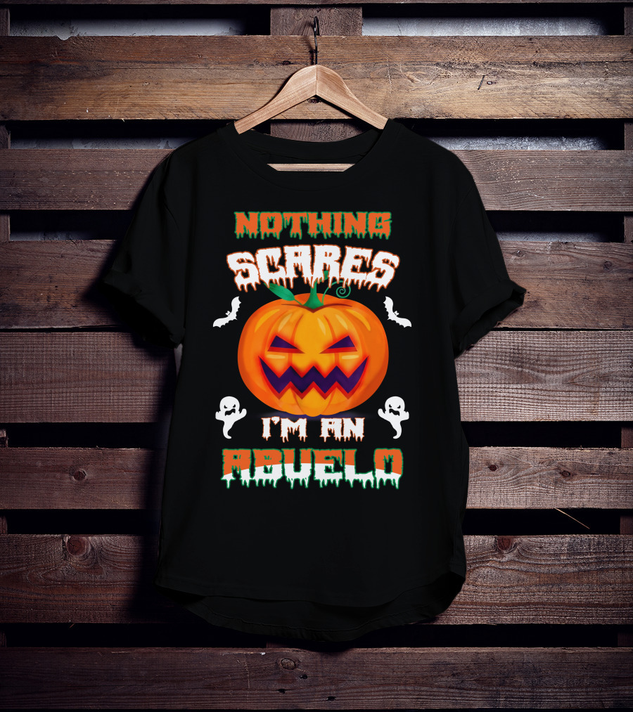 Nothing Scares I'm An Abuelo Halloween Pumpkin Ghosts And Bats T-Shirt
