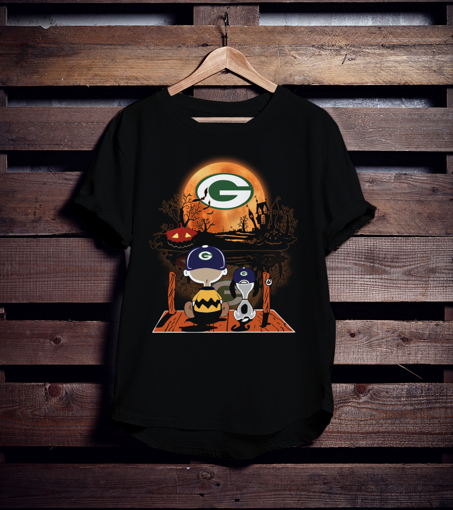 Charlie Brown And Snoopy Halloween Scene With Green Bay Packers T-Shirt