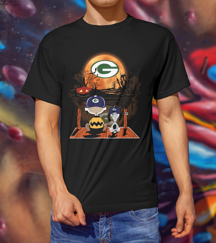 Charlie Brown And Snoopy Halloween Scene With Green Bay Packers T-Shirt