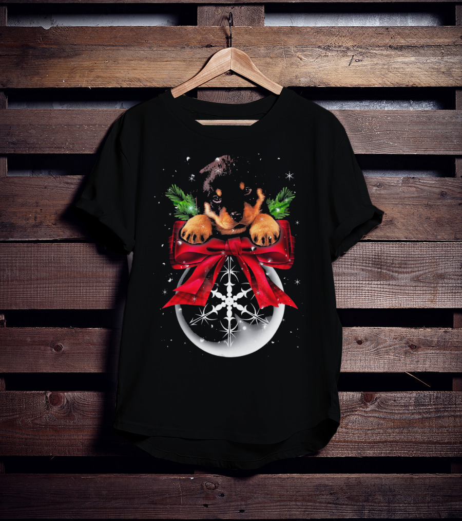 Rottweiler Puppy Christmas Bauble Snowflake Noel T-Shirt