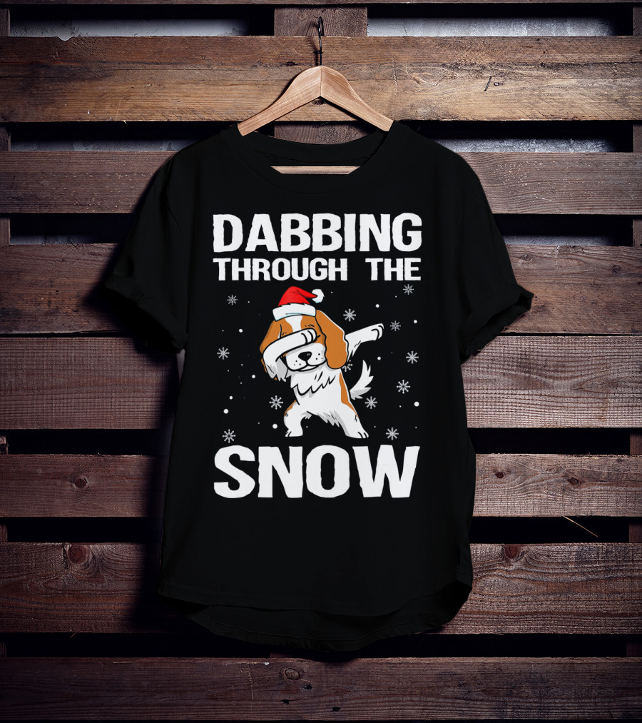 Dabbing Through The Snow Cavalier King Charles Spaniel Christmas Dog Santa Hat T-Shirt