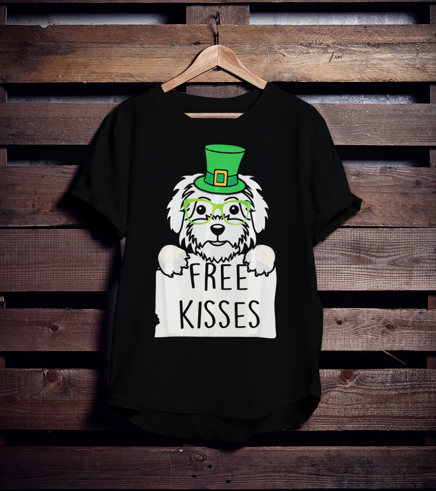 Free Kisses Maltese Dog With Green Leprechaun Hat St Patricks T-Shirt