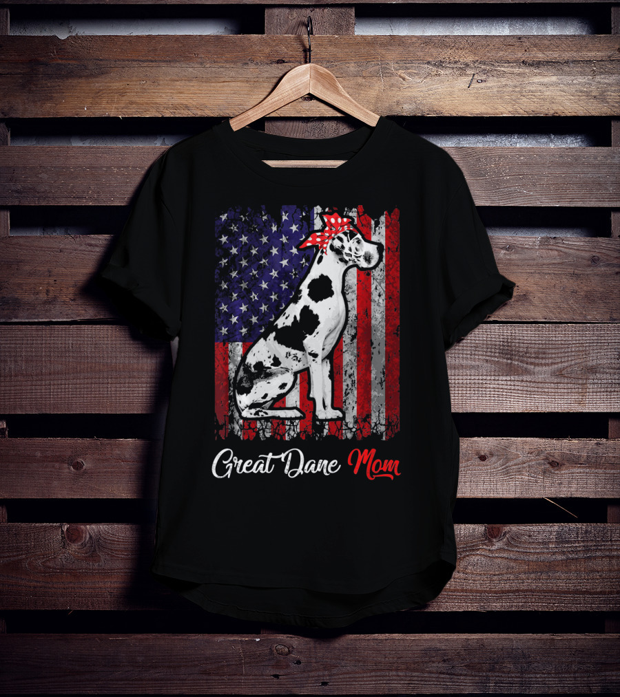Great Dane Mom Patriotic USA Flag T-Shirt