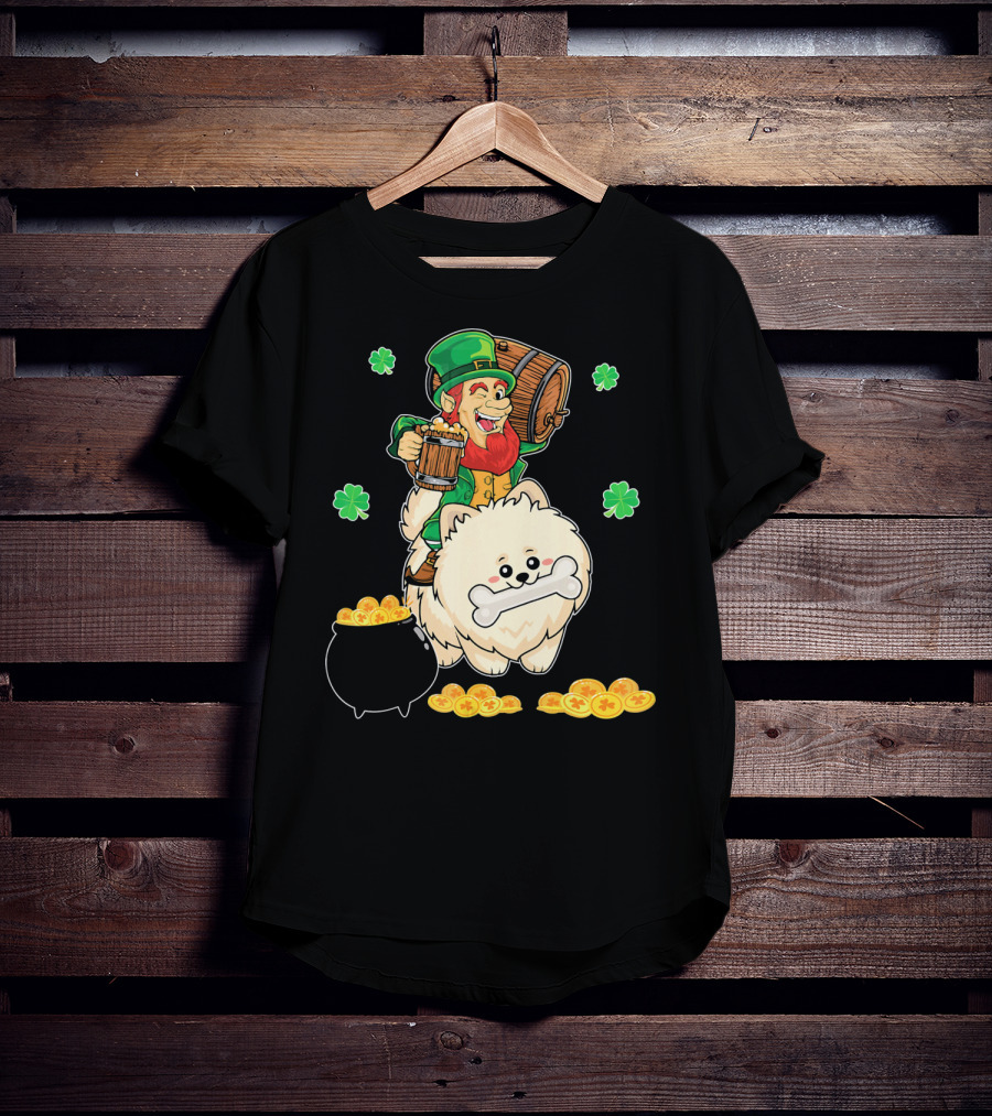 Leprechaun Rides Pomeranian With Beer And Gold Shamrocks T-Shirt