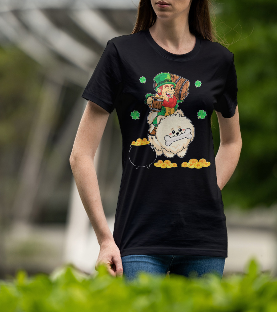 Leprechaun Rides Pomeranian With Beer And Gold Shamrocks T-Shirt